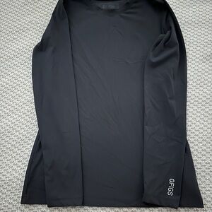 FIGS Charcoal Grey  Long Sleeve Top ”under scrubs”
